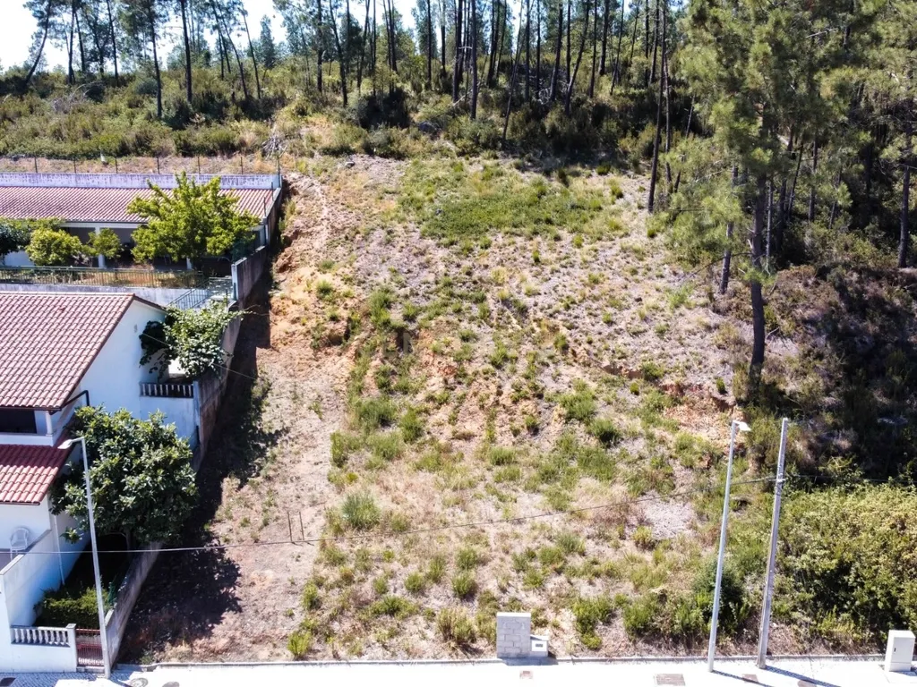 Lote com excelentes vistas em Pombal - Image 1
