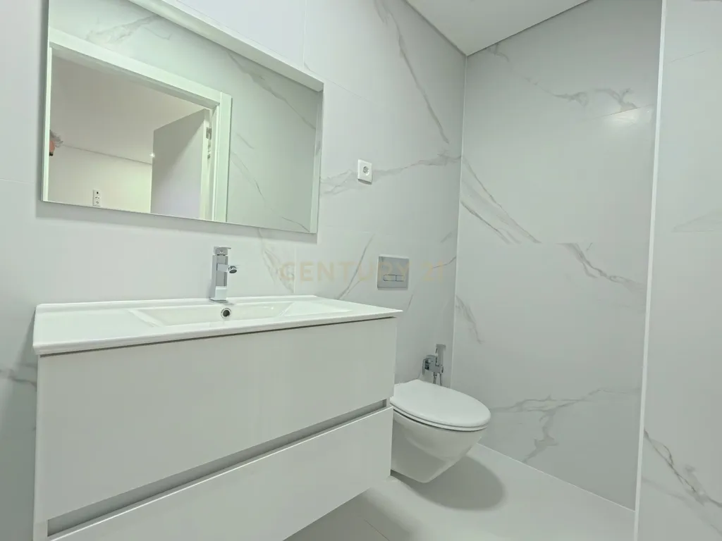 Apartamento T2 novo no centro de Viseu - Image 6