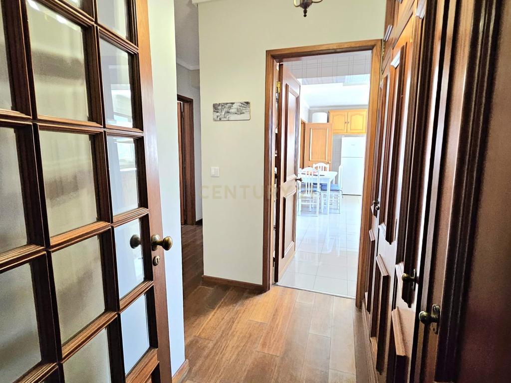 🏡 APARTAMENTO T4 NO CENTRO DE AVEIRO | GARAGEM FECHADA PARA 2 CARROS - Image 7