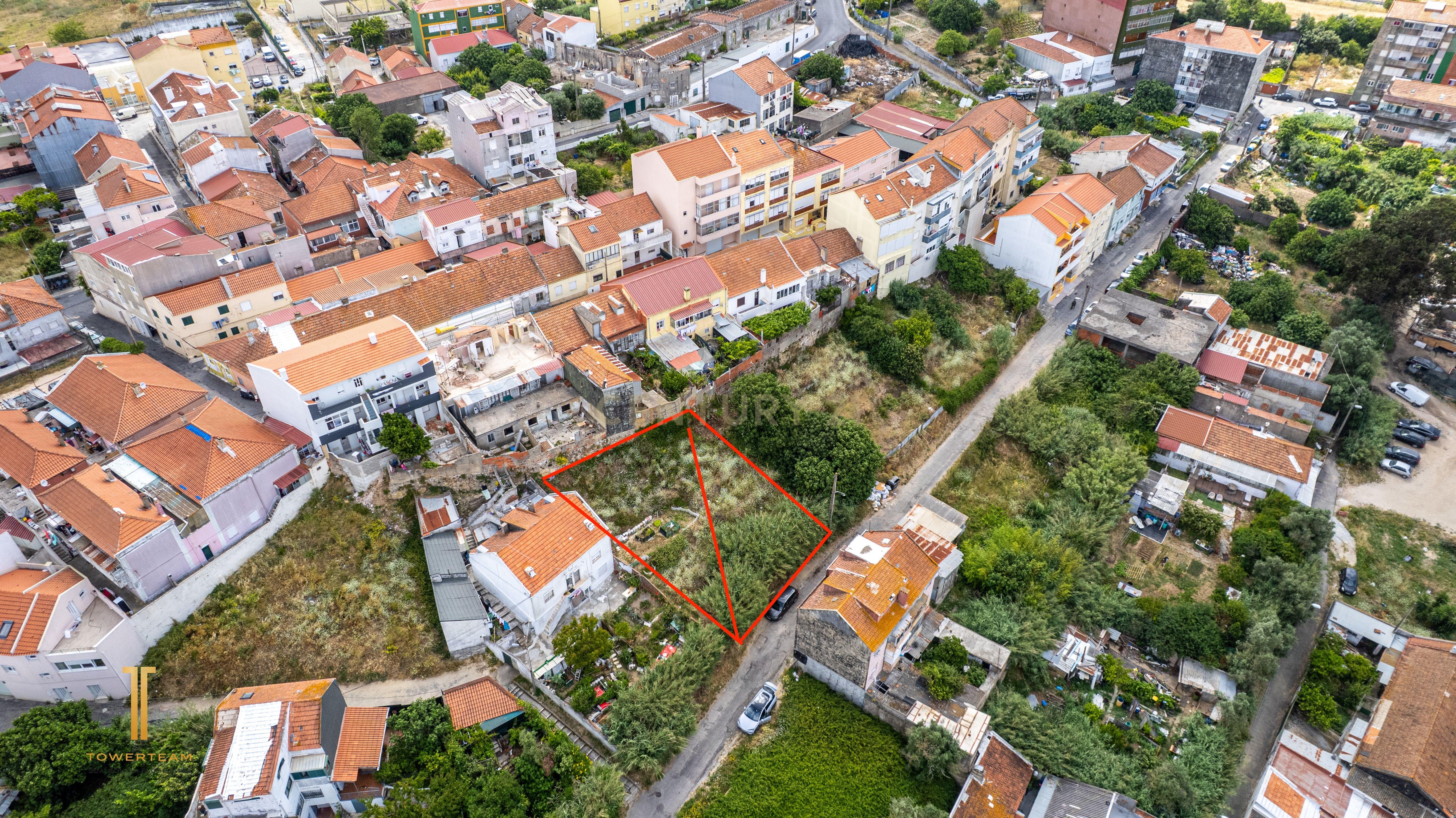 Fotografia 7 de Terreno urbano para venda – 291 m² | Rua Particular à Quinta do Reguengo, Lisboa