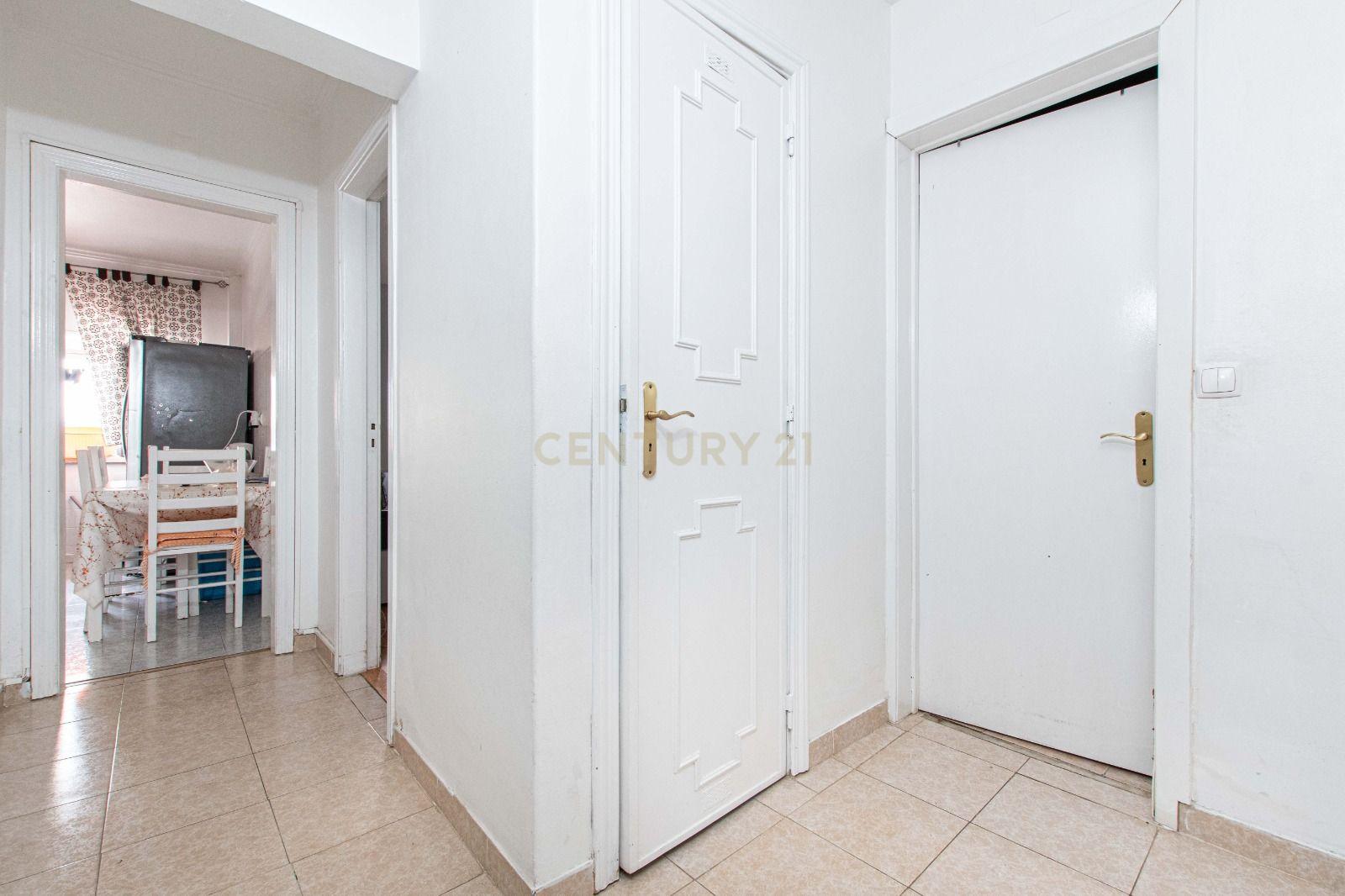 Apartamento T2/cave em Sintra: Conforto e Acessibilidade  - Image 10
