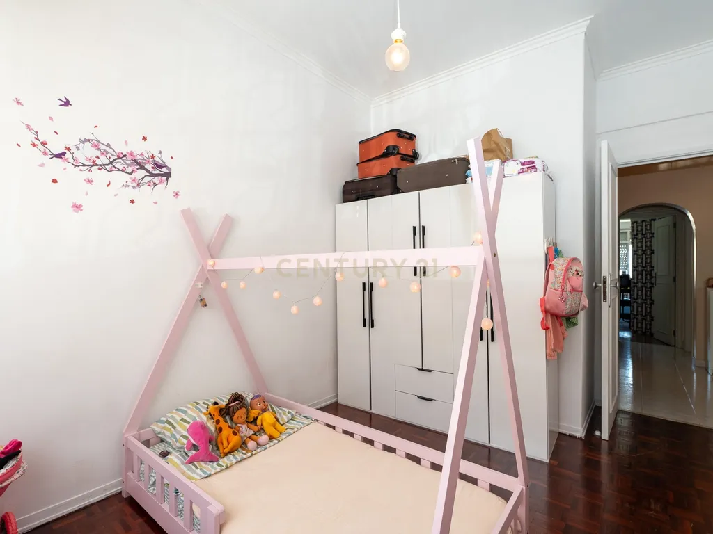 ** APARTAMENTO T2 NA AMADORA, PERTO DO METRO E DO COMBOIO ** - Image 10