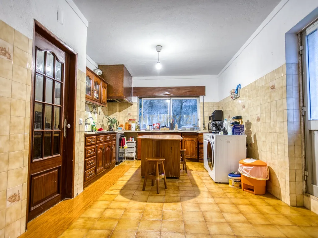 Moradia com elevado potencial de rentabilização em Camarões – Almargem do Bispo - Image 46