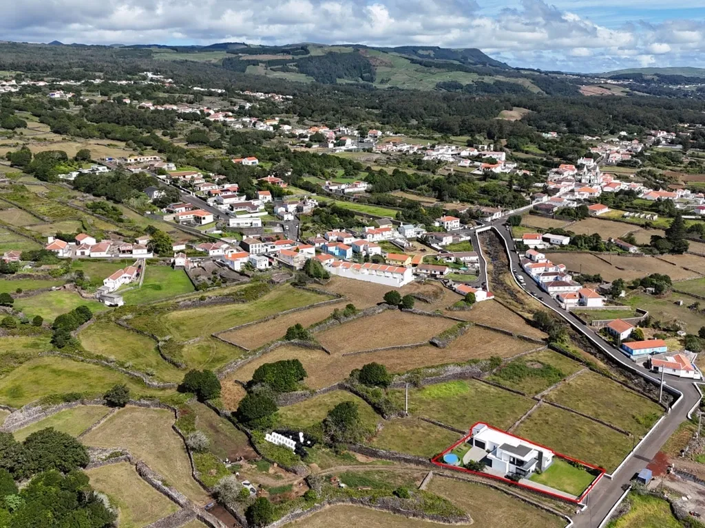 Moradia Moderna com Vista Mar em São Bartolomeu de Regatos - Image 31