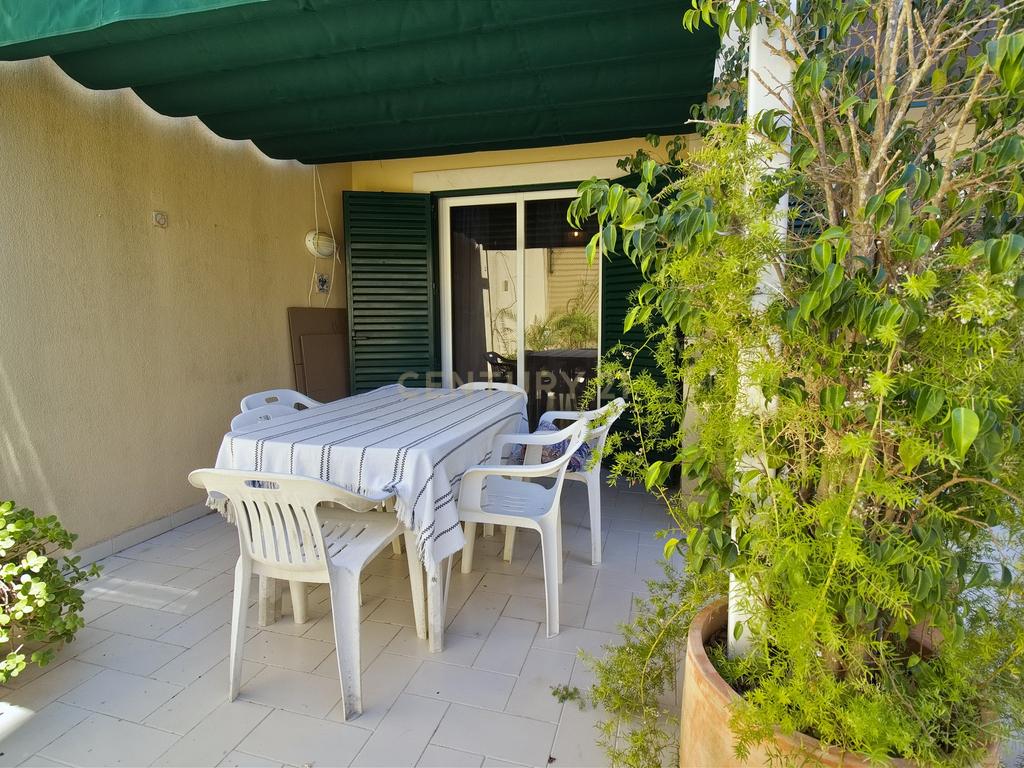 T2 Parede (Buzano) com terraço para arrendar mobilado. - Image 24