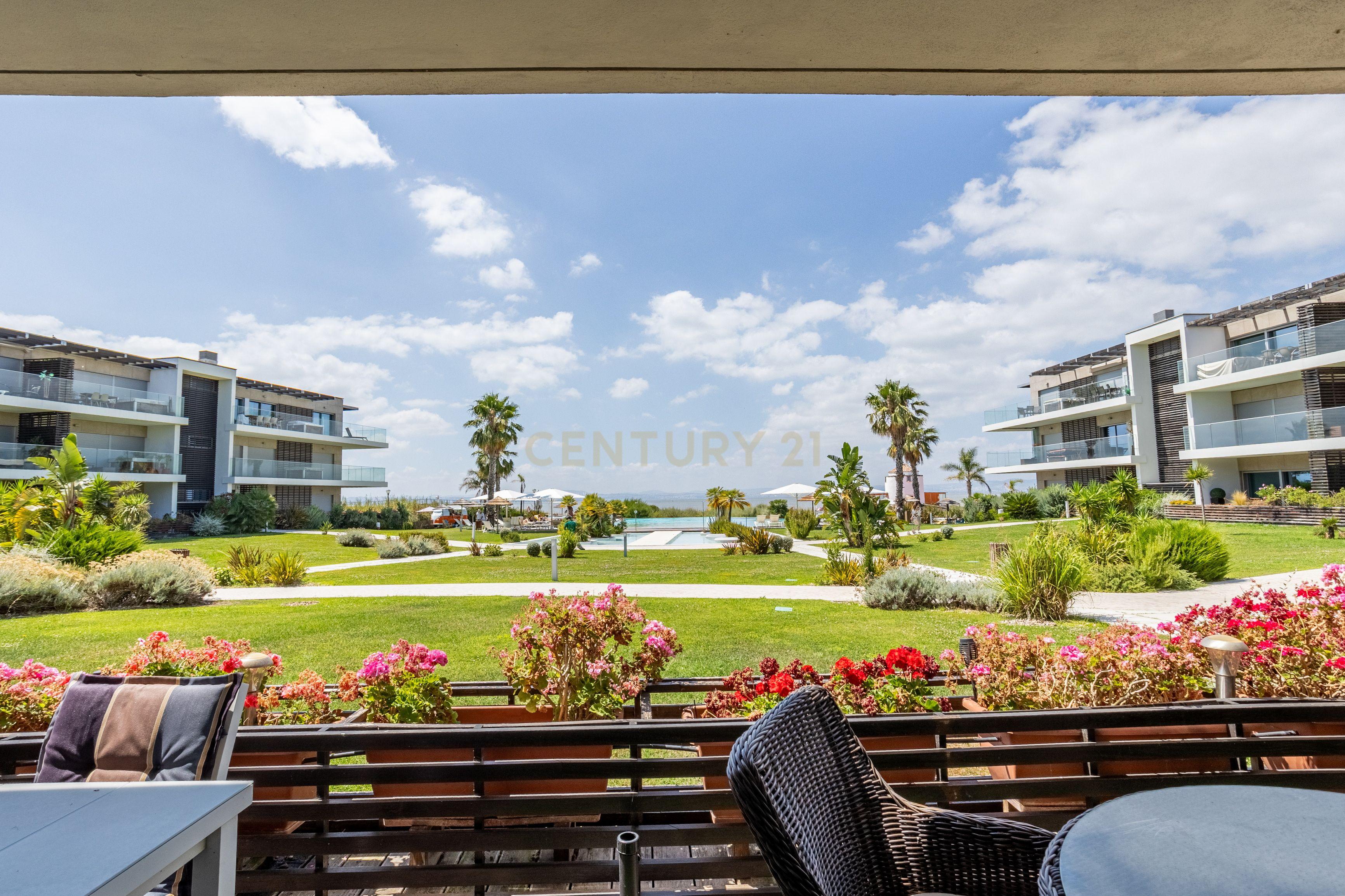 Fotografia 3 de Apartamento exclusivo de 3 quartos com vista frontal para o Tejo | Praia do Sal Resort & Spa