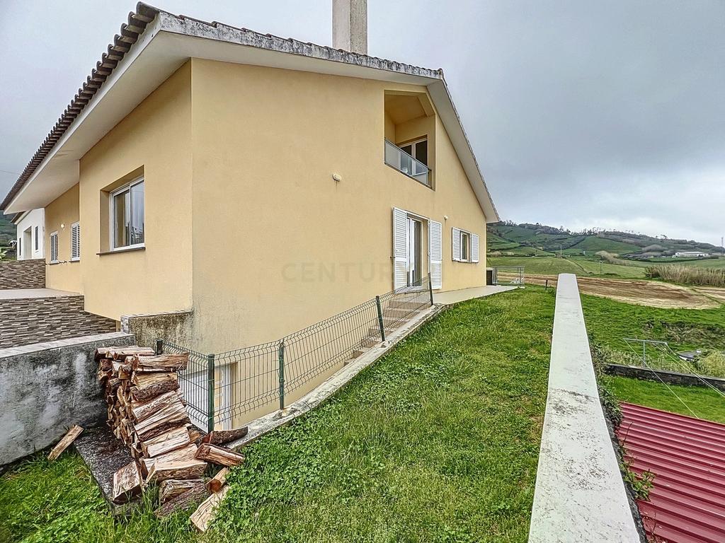 Casa Luxuosa com Vista Mar em Povoação, São Miguel - Image 18