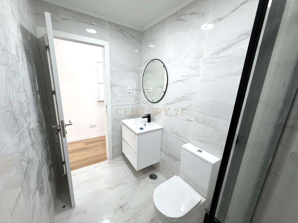 Moderno Apartamento na Avenida Luísa Todi em Setúbal completamente NOVO a estrear com Vista Deslumbrante a estrear uma Suíte - Image 16