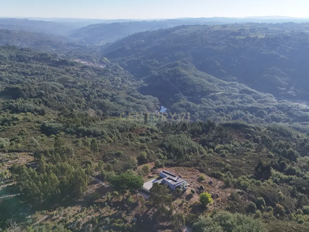 O Seu Refúgio de Luxo em Silgueiros: Elegância,Sustentabilidade e Uma Vista Inigualável - Image 28