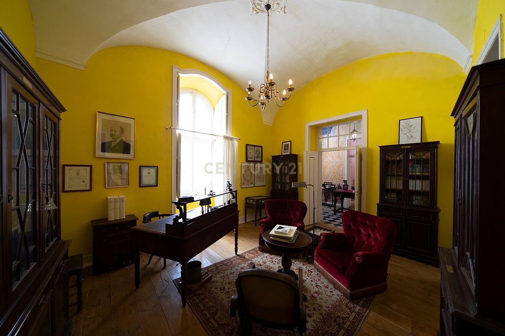 Casa Senhorial do Sec XIX no coração de Ferreira do Alentejo - Image 5