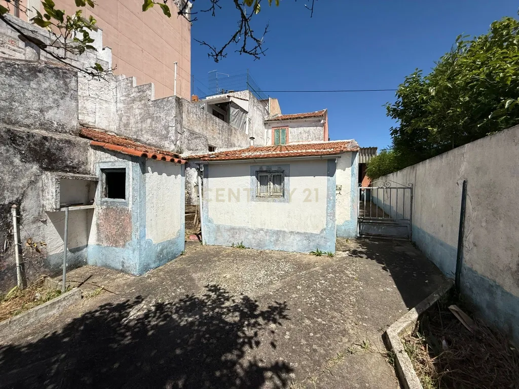 Moradias inseridas em terreno de 2400 m2 - Image 28