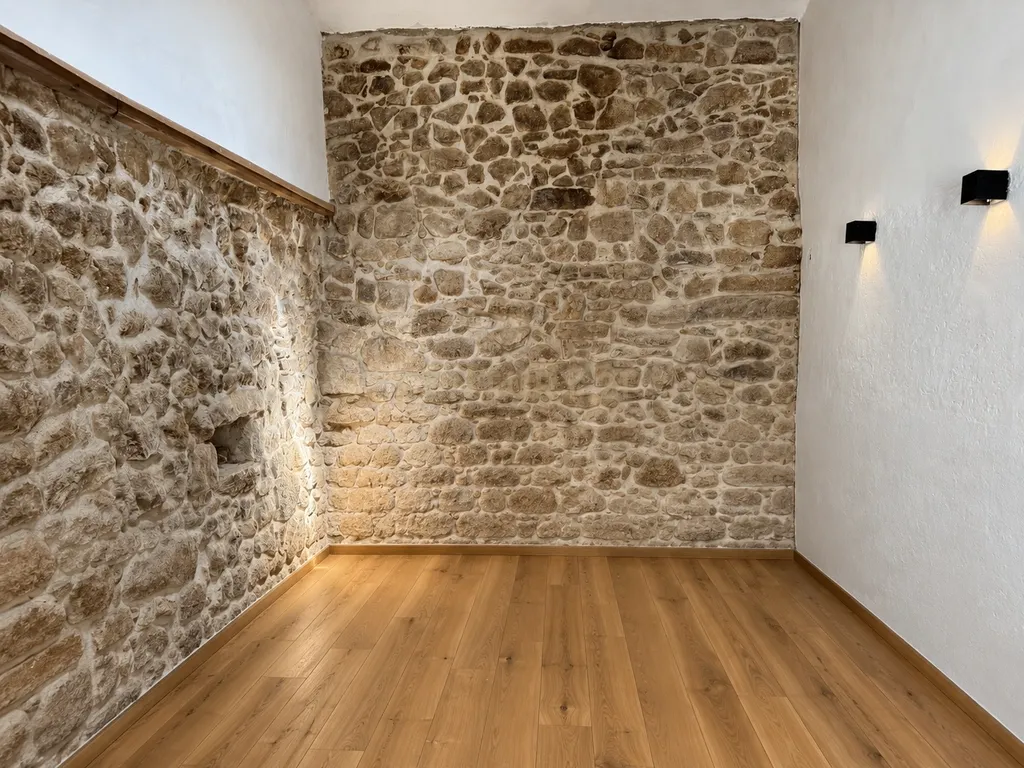 Moradia Térrea com Terreno de 950 m² a Apenas 8 km de Évora - Image 5