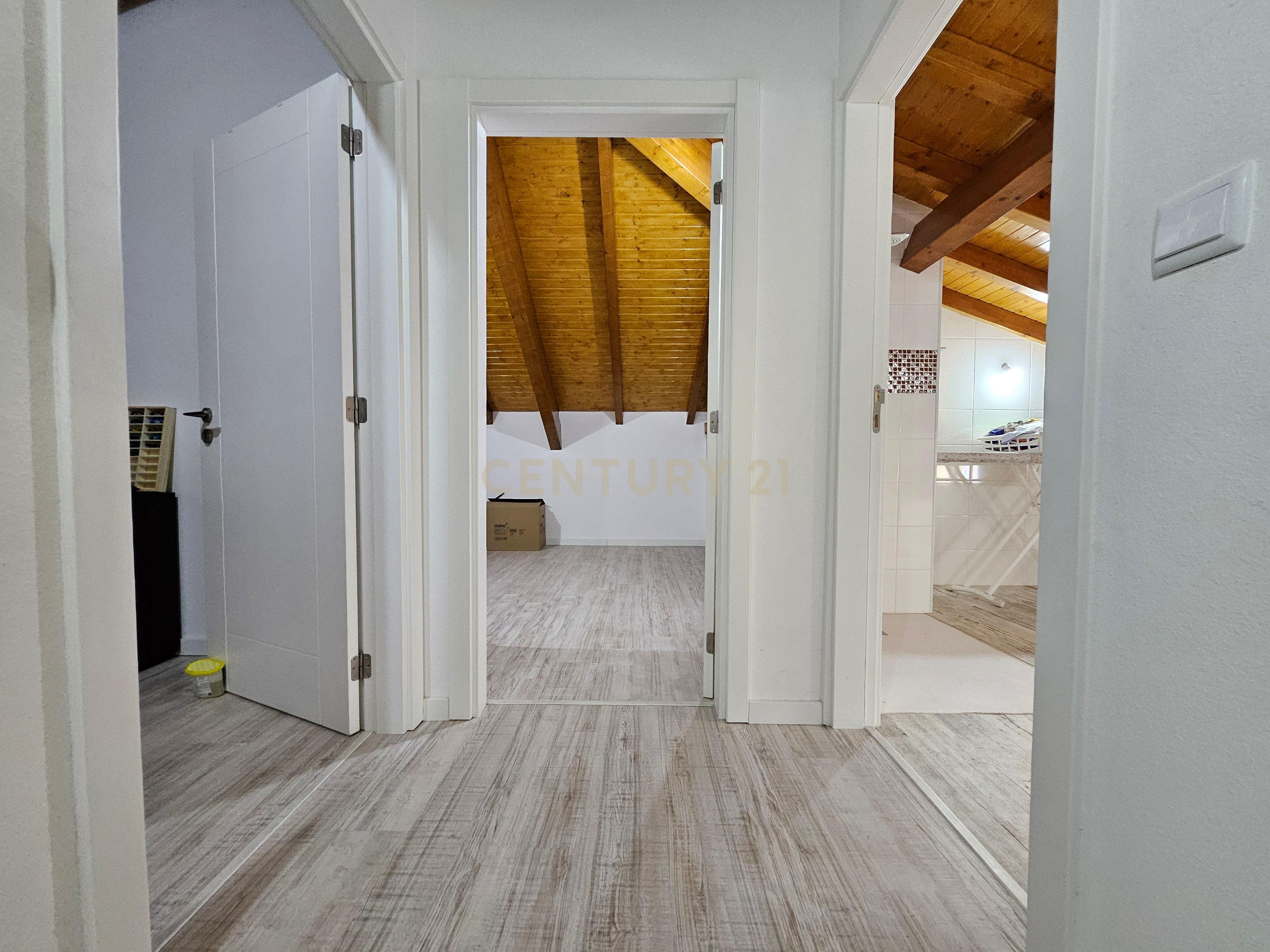 Fotografia 10 de Moradia T3 Renovada no Coração de Castelo Branco