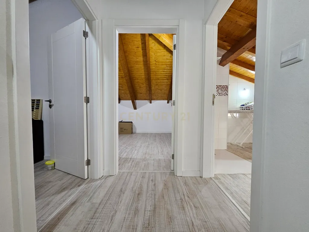 Moradia T3 Renovada no Coração de Castelo Branco - Image 10