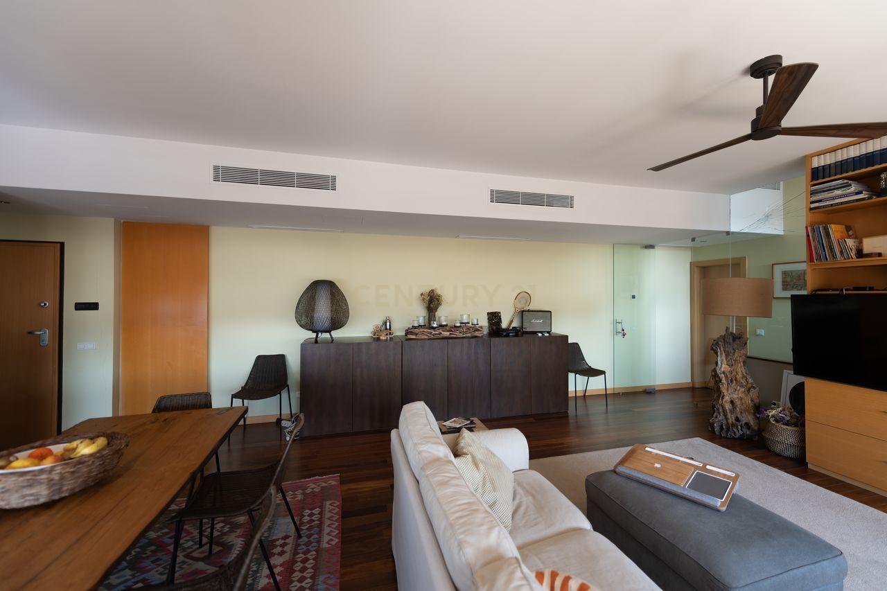 Fotografia 6 de Magnifico Loft com Banheira de Hidromassagem e Vista de Cidade | Porto