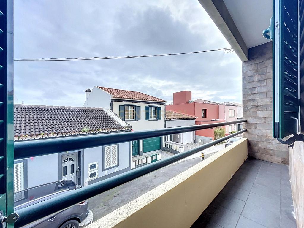 Casa Renovada (AL) com Vista Mar em São Roque - Ponta Delgada, São Miguel - Image 12