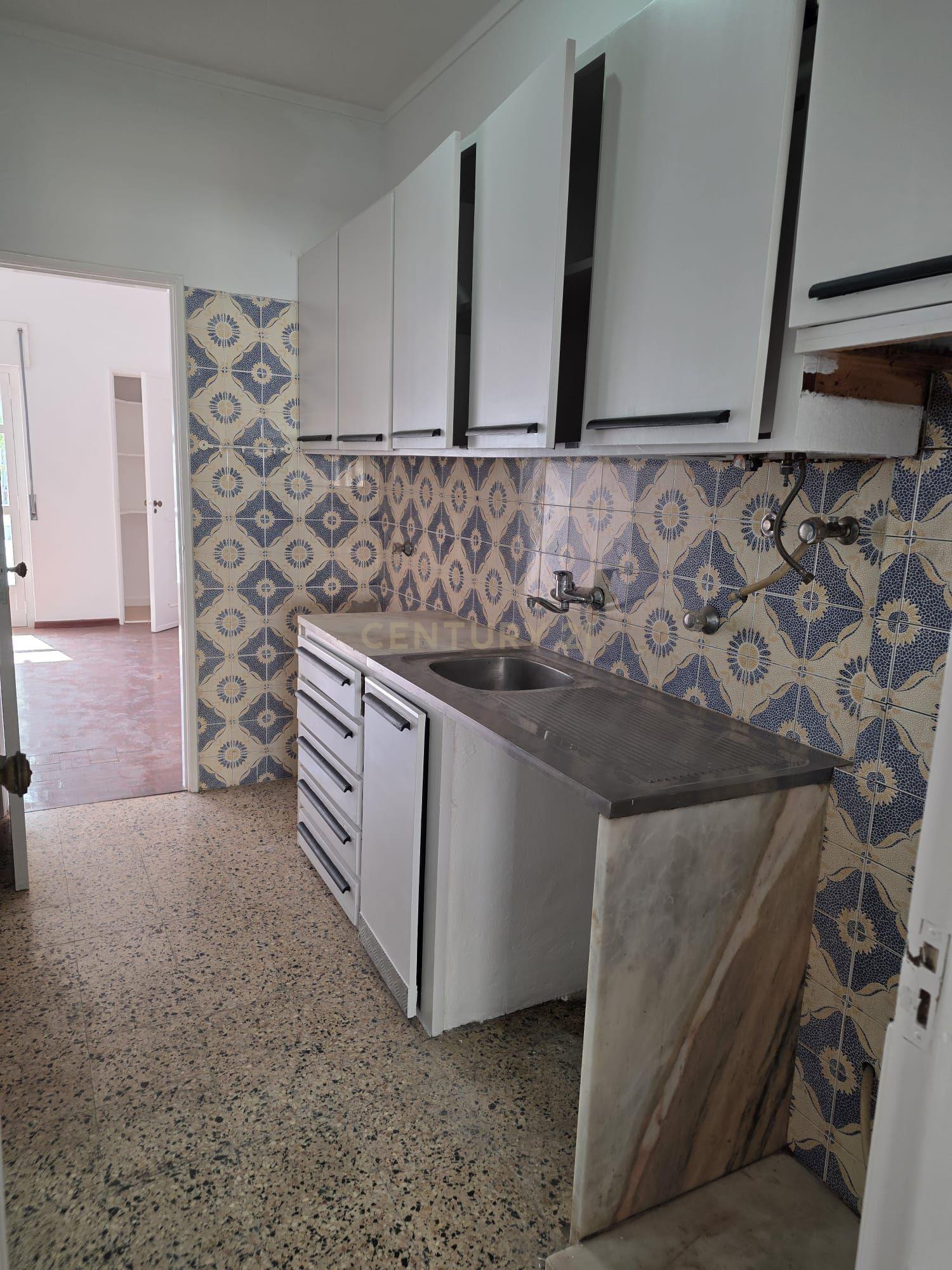 Fotografia 7 de Apartamento T1 em Queluz (Monte-Abraão)