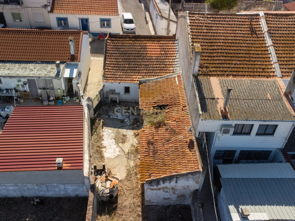 Casa para Recuperação em Cartaxo com Vista Panorâmica - Image 6