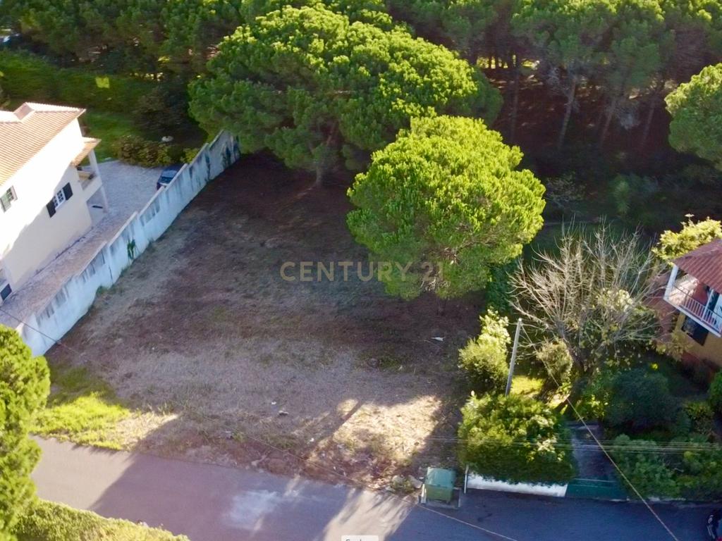 Lote de Terreno Urbano com Vista Deslumbrante – Galamares, Sintra - Image 2