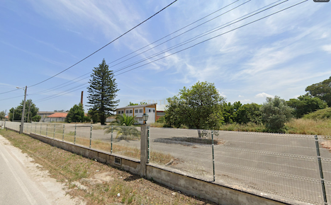 Pavilhão com grande potencial industrial/comercial junto à estrada principal em Albergaria – Juncal - Image 15