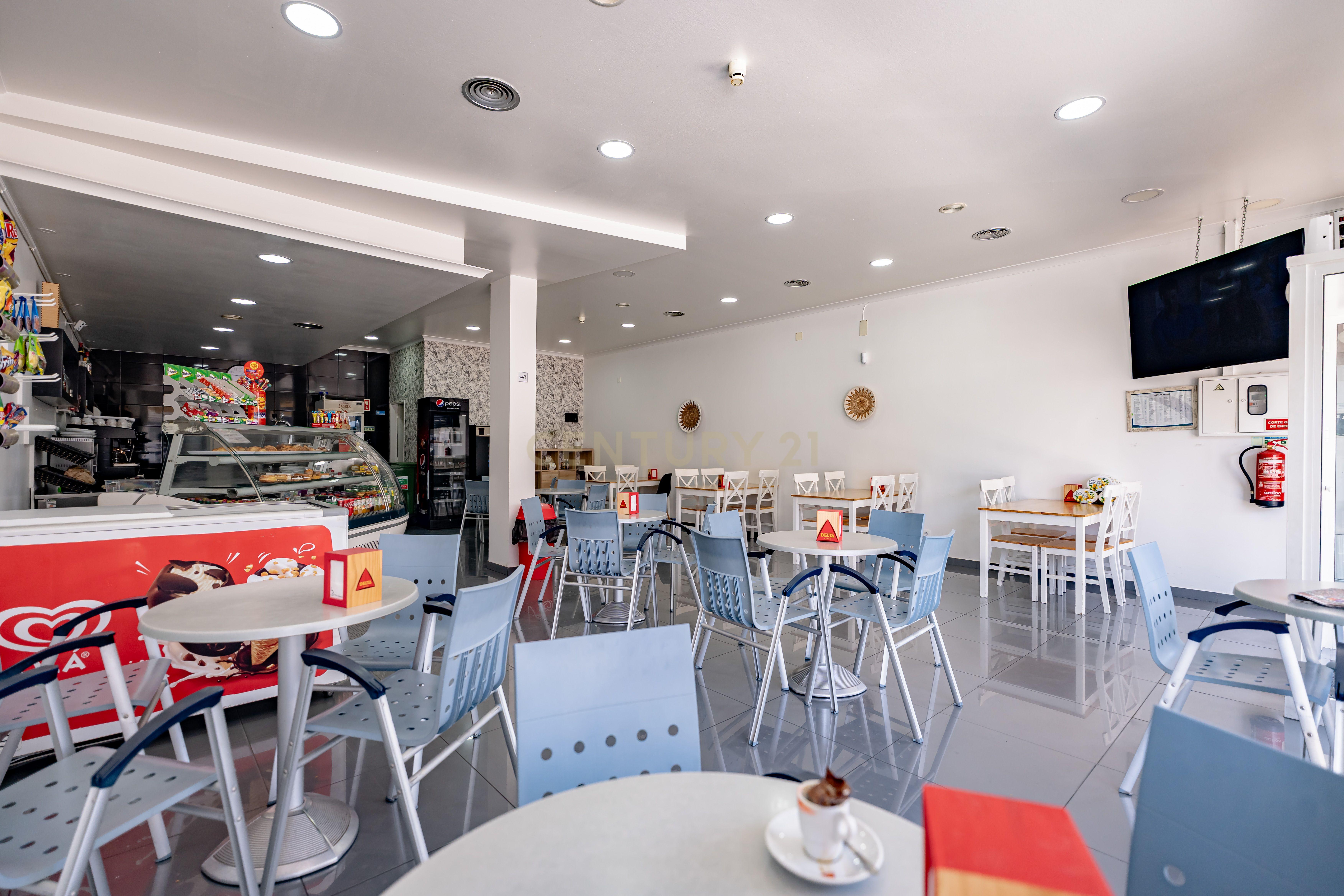 Fotografia 9 de Cafetaria & Gelataria à Venda na Praia da Vieira – Excelente Oportunidade de Negócio