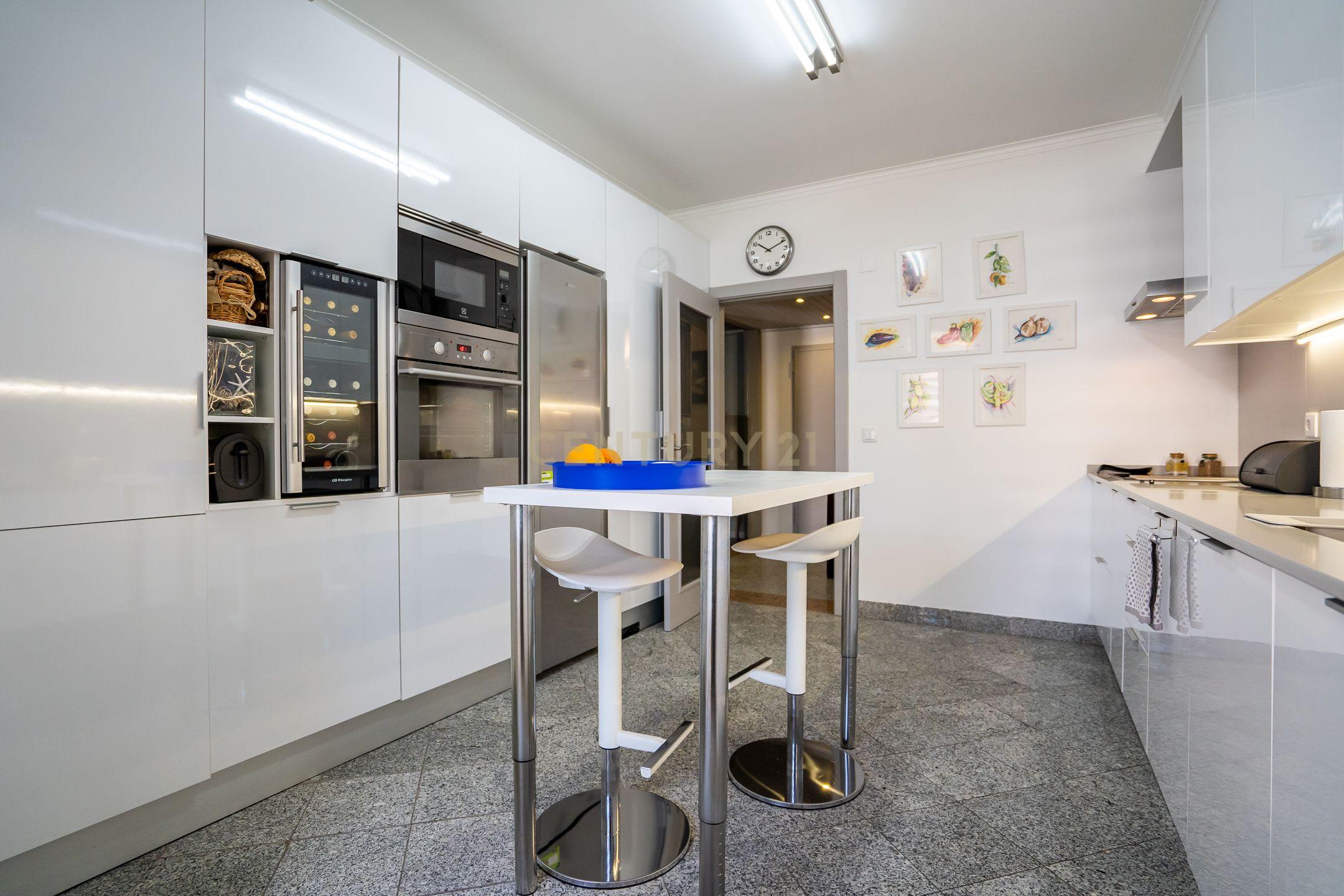 Apartamento T3 Parque das Nações - Image 26