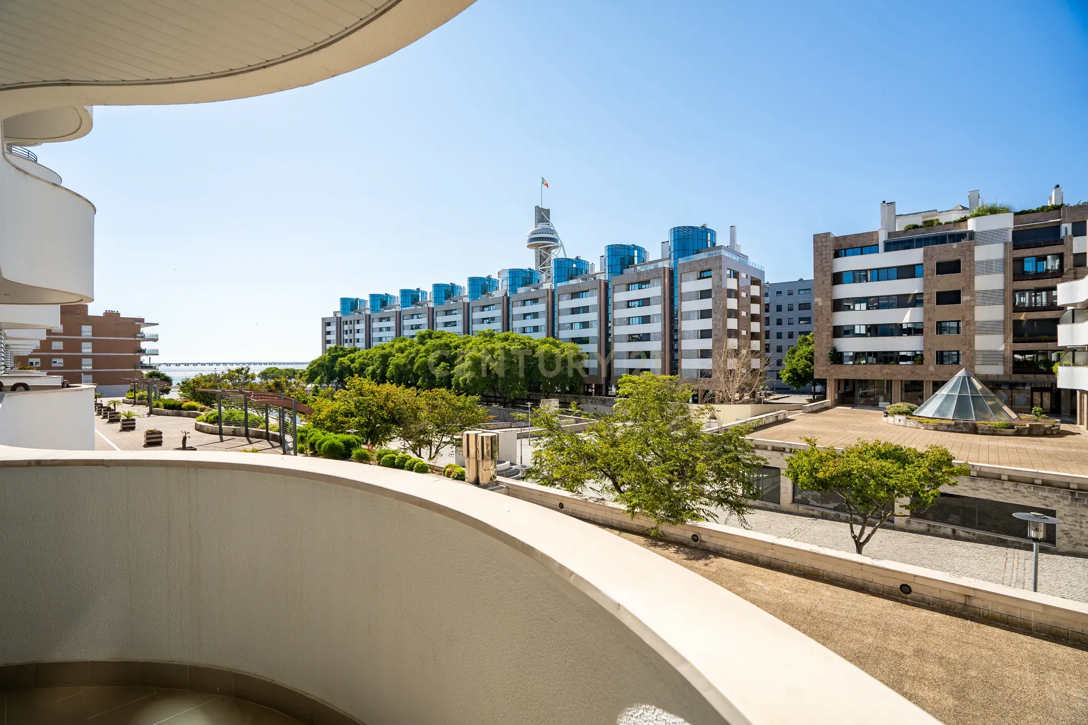 Apartamento T3 Parque das Nações - Image 13