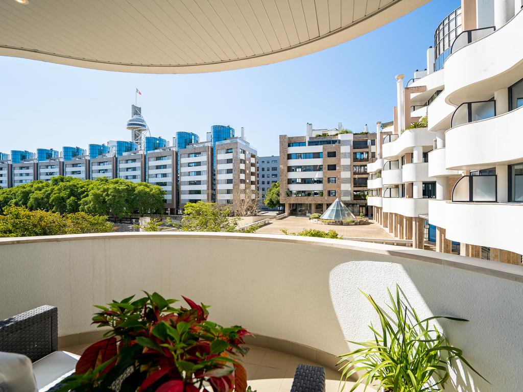 Apartamento T3 Parque das Nações - Image 8