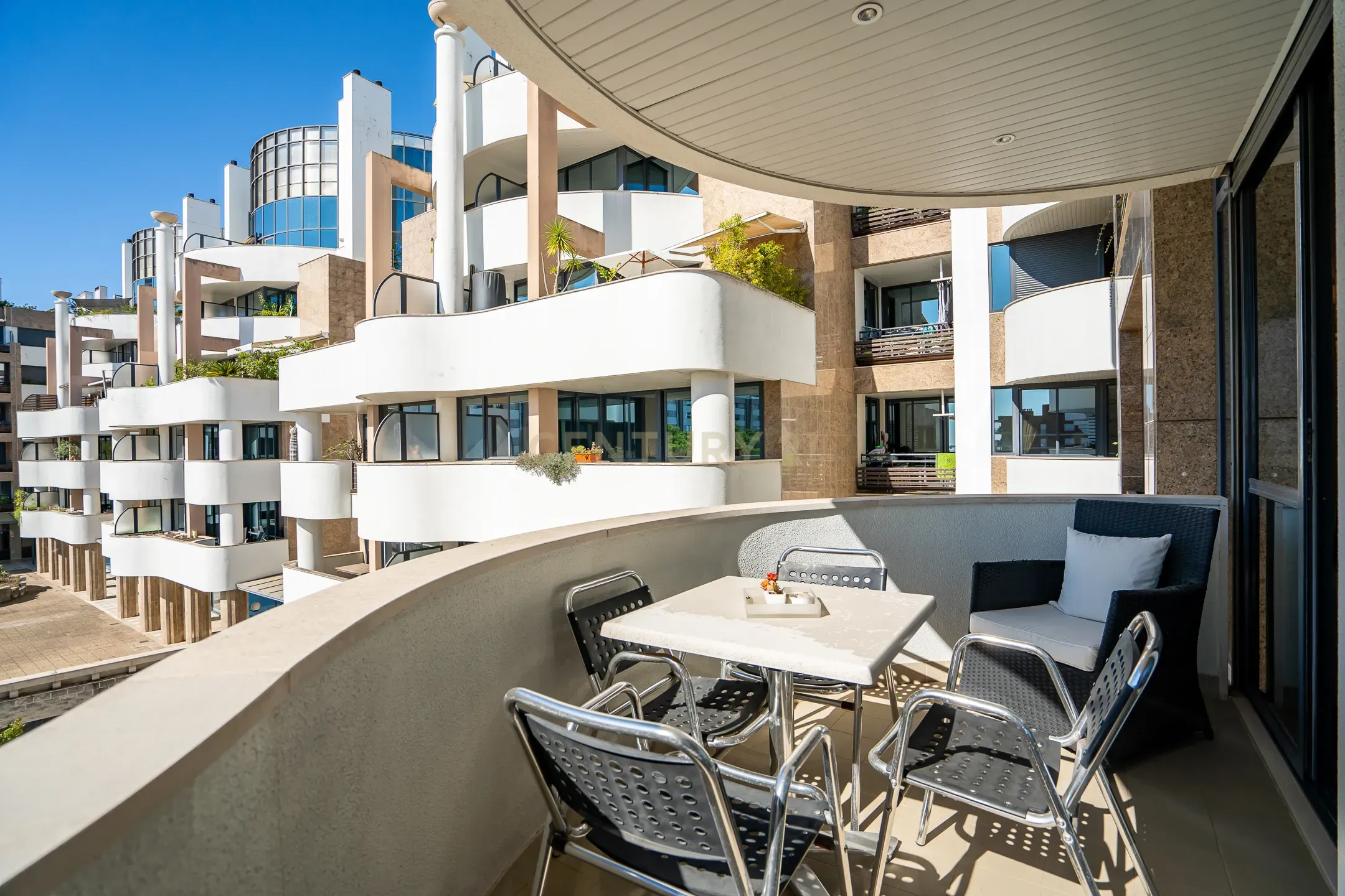 Apartamento T3 Parque das Nações - Image 11
