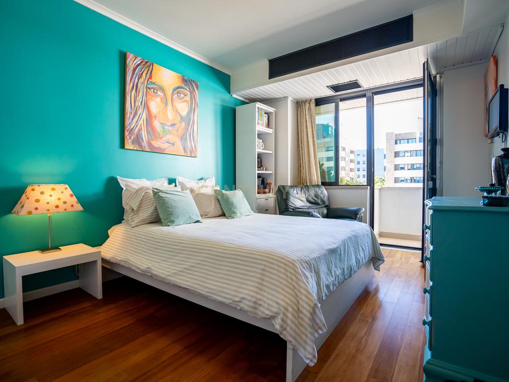 Apartamento T3 Parque das Nações - Image 4