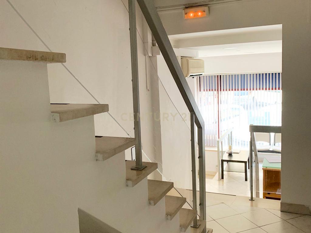Loja Espaçosa no Lumiar, Lisboa - 190m² por 1990€ - Image 13