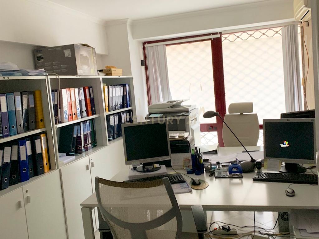 Loja Espaçosa no Lumiar, Lisboa - 190m² por 1990€ - Image 10