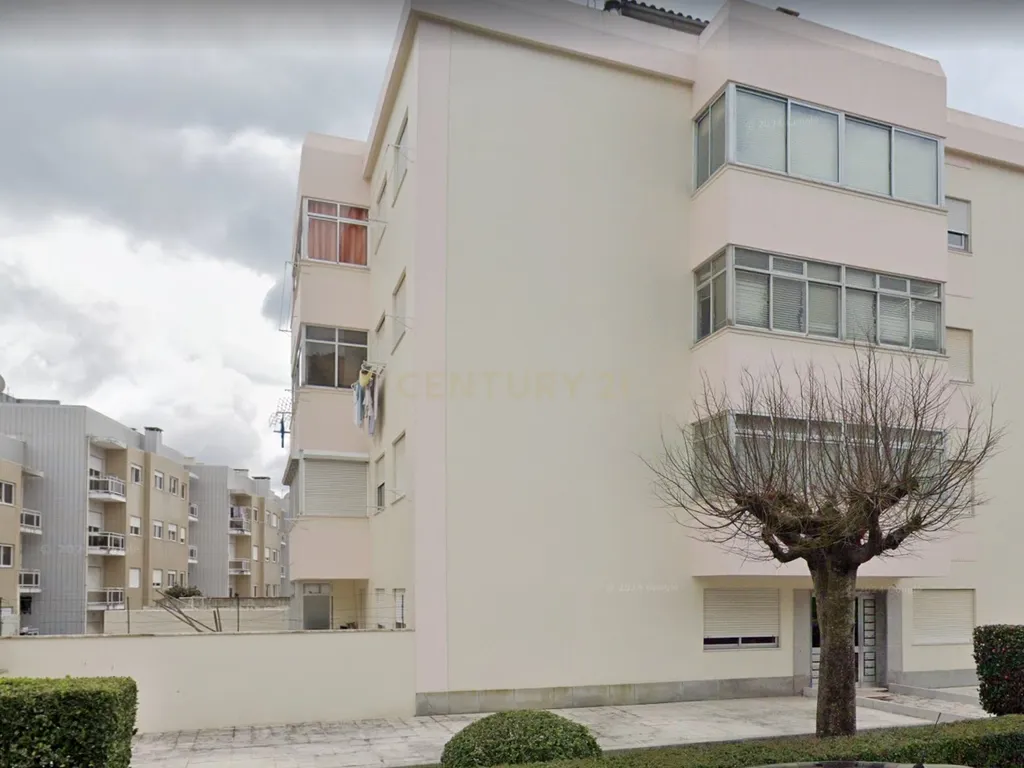 Apartamento T3 à Venda na Zona da Abelheira - Viana do Castelo - Image 8