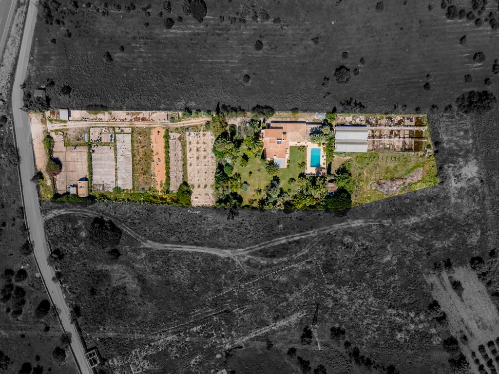Oásis Privado com Grande Potencial Comercial em Lagoa (Algarve)   - Image 14