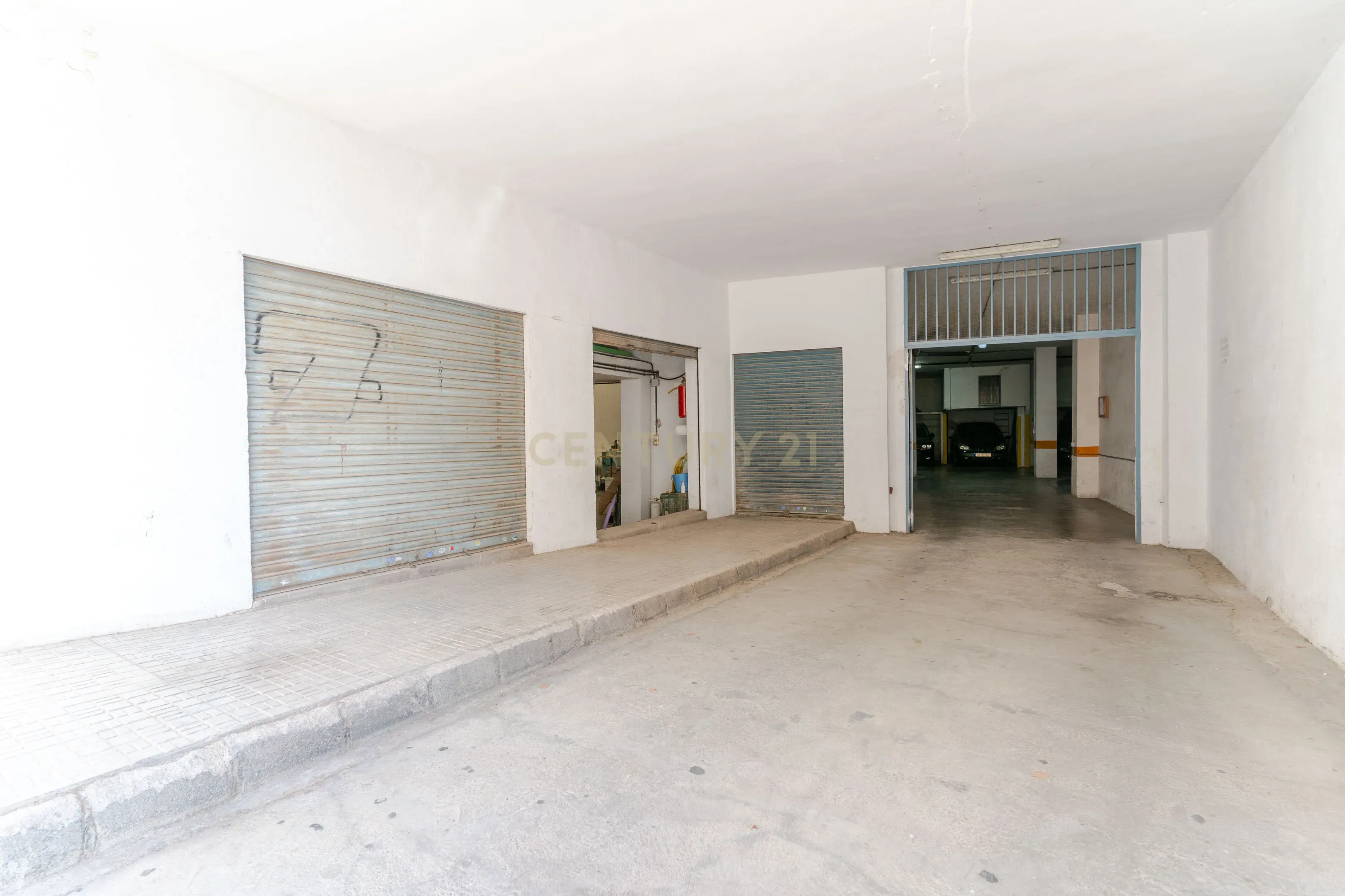 undefined - Image 1