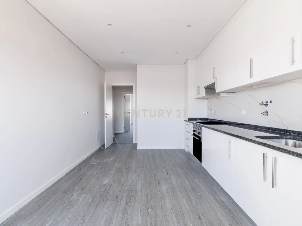Apartamento T3 Novo no Condomínio "Olhão Residences" com Piscina, Lugar de Garagem e arrecadação. - Image 15