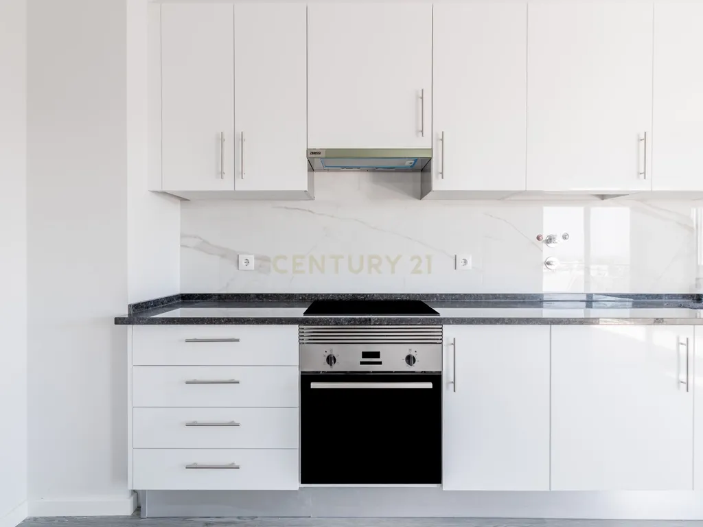 Apartamento T3 Novo no Condomínio "Olhão Residences" com Piscina, Lugar de Garagem e arrecadação. - Image 13