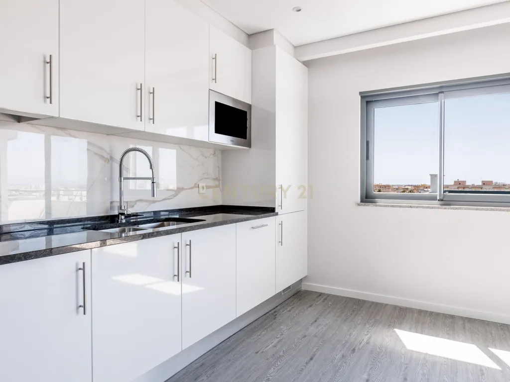 Apartamento T3 Novo no Condomínio "Olhão Residences" com Piscina, Lugar de Garagem e arrecadação. - Image 14