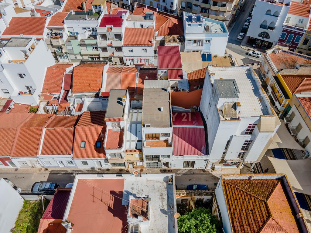 EXCELENTE OPORTUNIDADE DE INVESTIMENTO Prédio Comercial em Portimão - Image 33