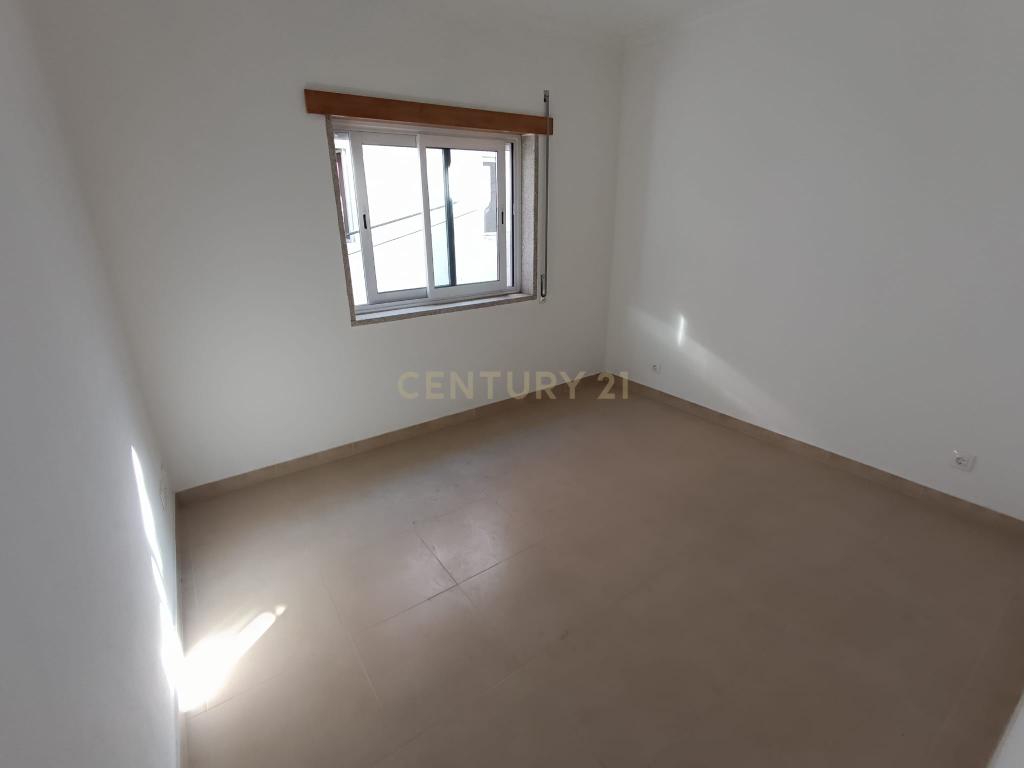 Moradia T2 Alcongosta, Fundão - Image 4