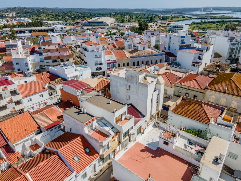 EXCELENTE OPORTUNIDADE DE INVESTIMENTO Prédio Comercial em Portimão - Image 37