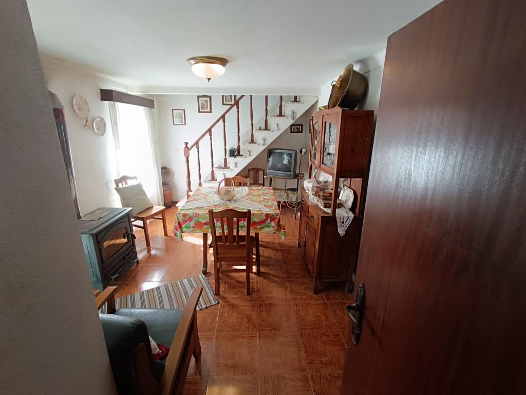 Excelente Moradia T3 São Miguel D acha, Castelo Branco - Image 5