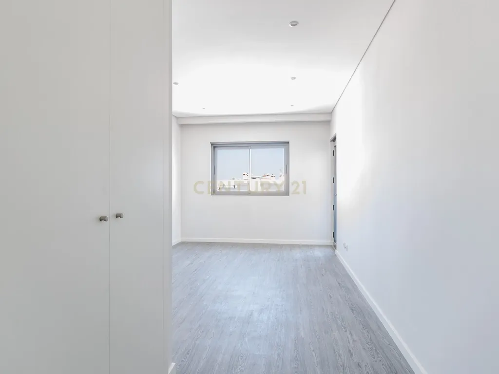 Apartamento T3 Novo no Condomínio "Olhão Residences" com Piscina, Lugar de Garagem e arrecadação. - Image 26