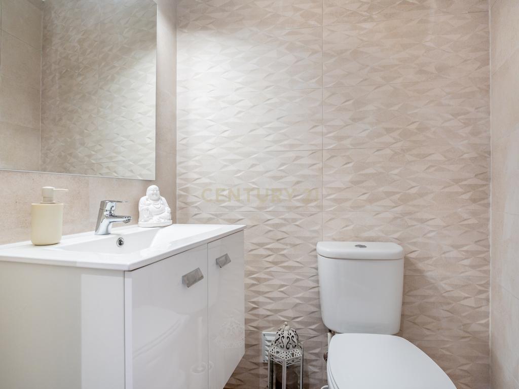 Moradia Remodelada no Centro de Silves – Conforto e Praticidade! - Image 8