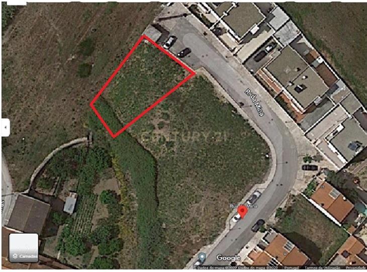 Terreno urbano com 556m2 - Image 1