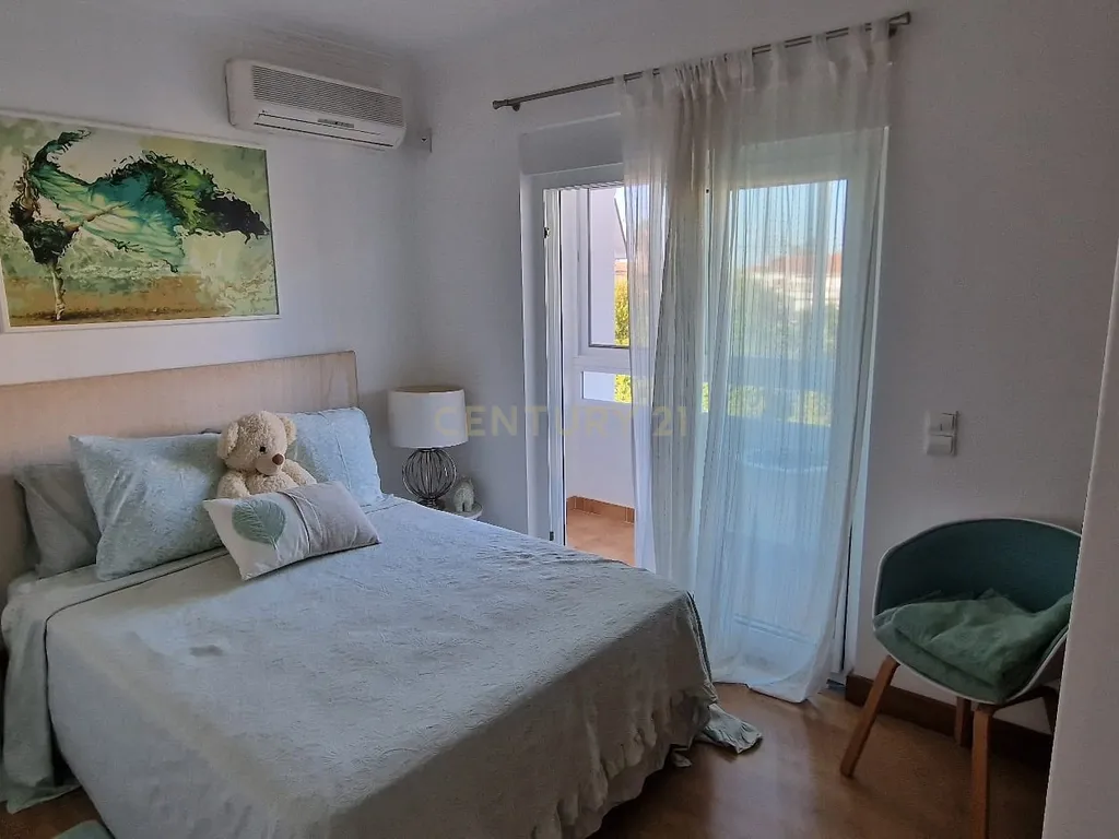 Moradia T3, perto do Mar - Image 15