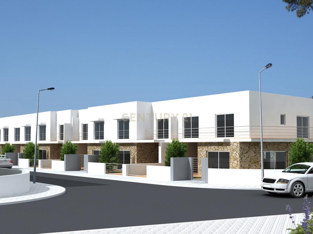 Terreno Urbano Maçã, Sesimbra C/ Projeto Aprovado para Moradia T3 - Image 1