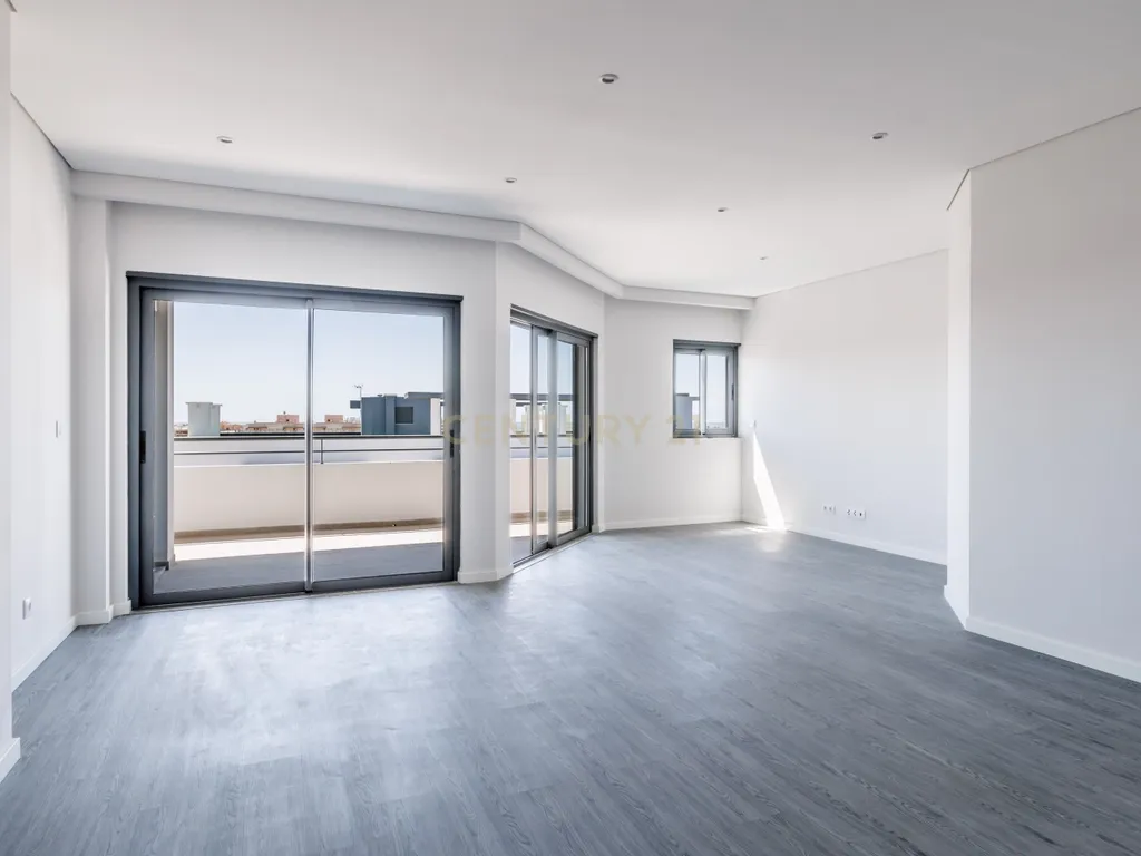Apartamento T3 Novo no Condomínio "Olhão Residences" com Piscina, Lugar de Garagem e arrecadação. - Image 4