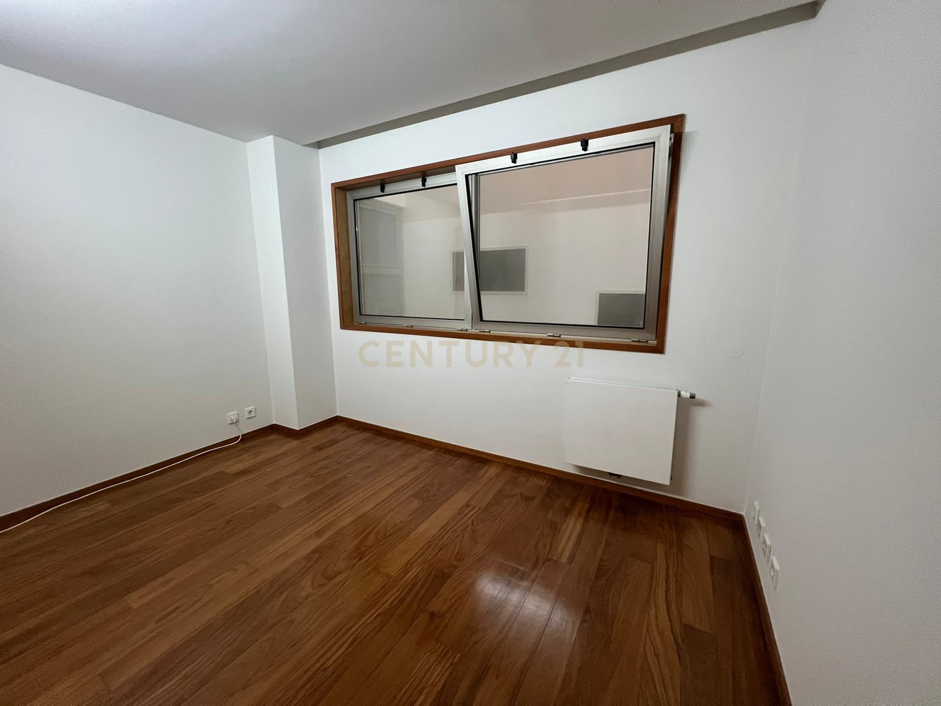 Apartamento T3 à venda em Lordelo do Ouro e Massarelos, Porto — foto 8