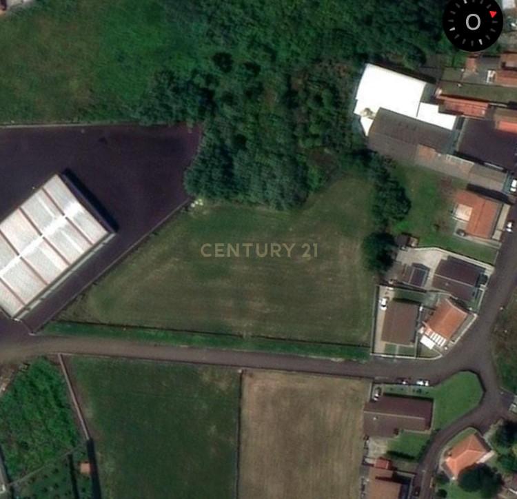 Terreno com Potencial na Ilha Terceira - Image 2